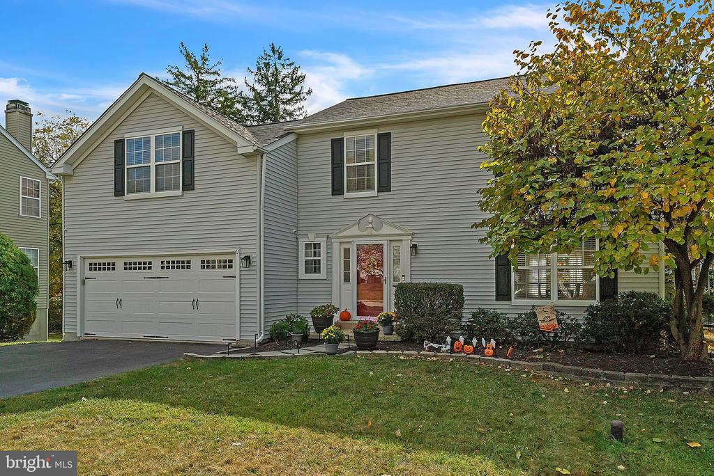 1004 BAYBERRY LANE