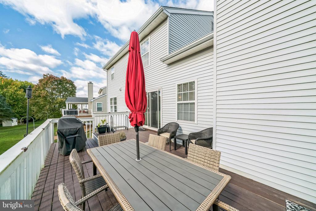 1004 BAYBERRY LANE