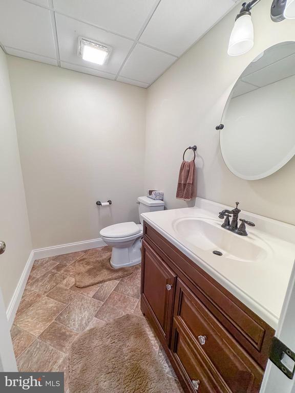 25 PEBBLE BEACH LANE
