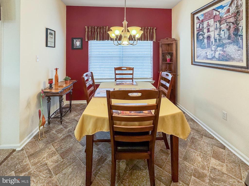 25 PEBBLE BEACH LANE