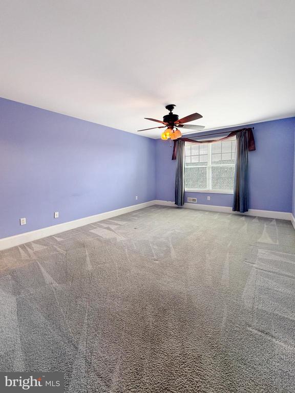 2413 SENTRY COURT