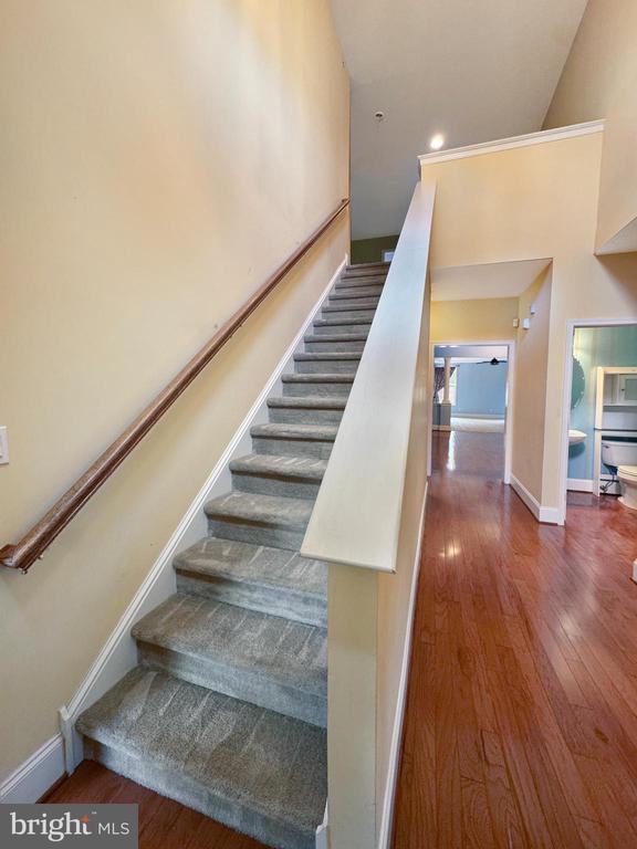 2413 SENTRY COURT
