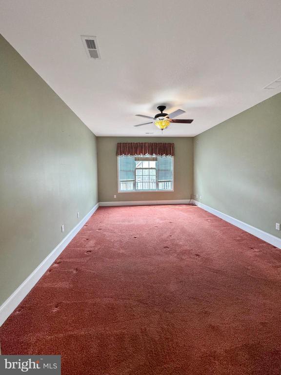 2413 SENTRY COURT