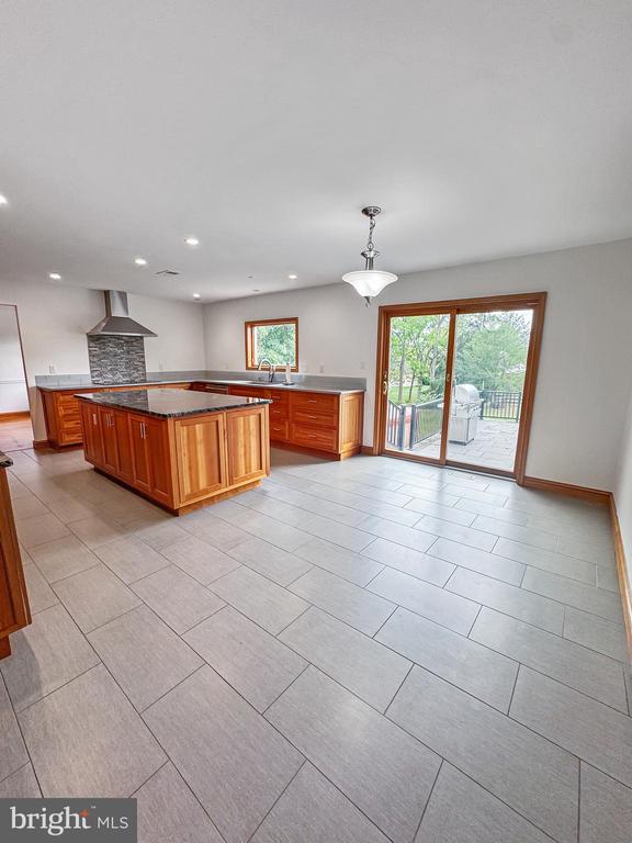 20 EAGLE COURT