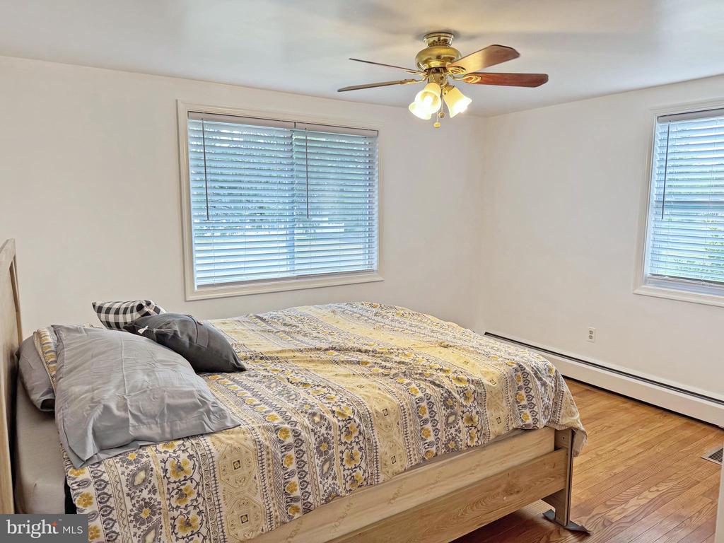 1463 LOTUS DRIVE