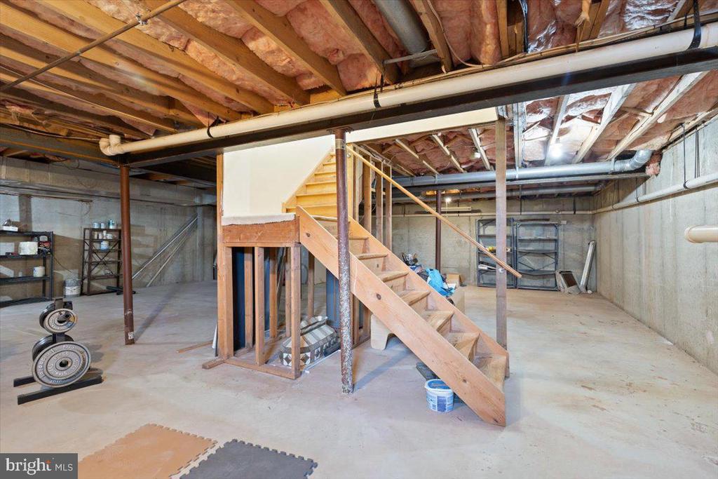 232 11TH AVE.