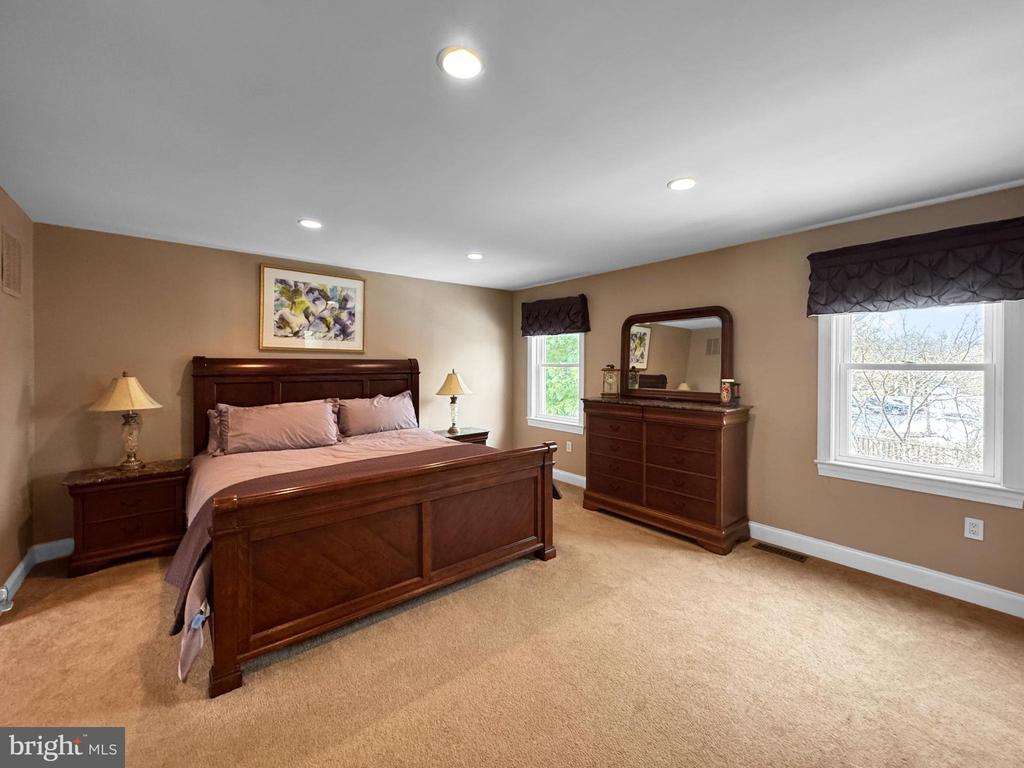 188 FREELAND DRIVE
