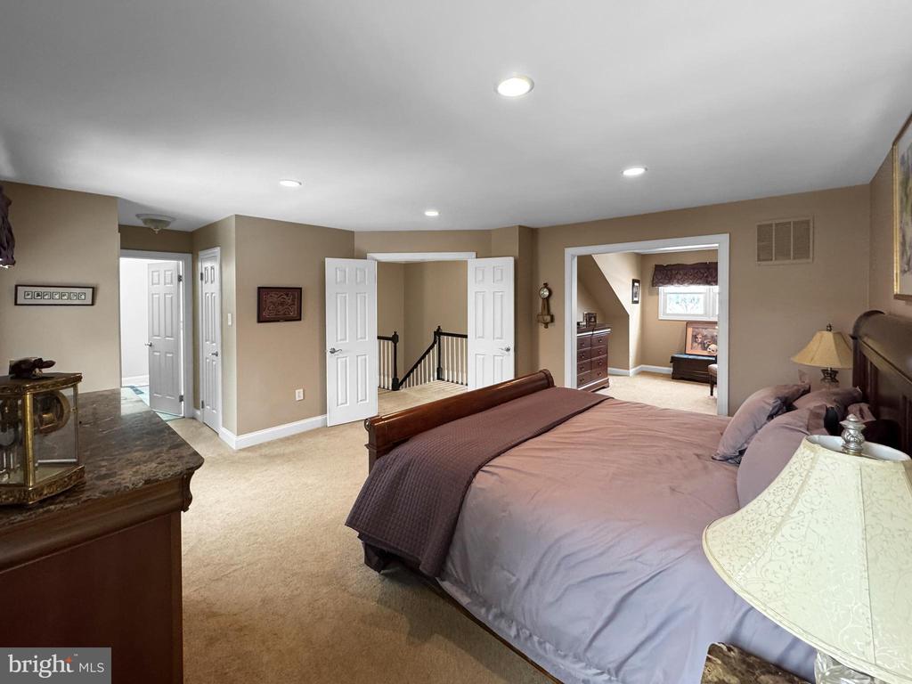 188 FREELAND DRIVE