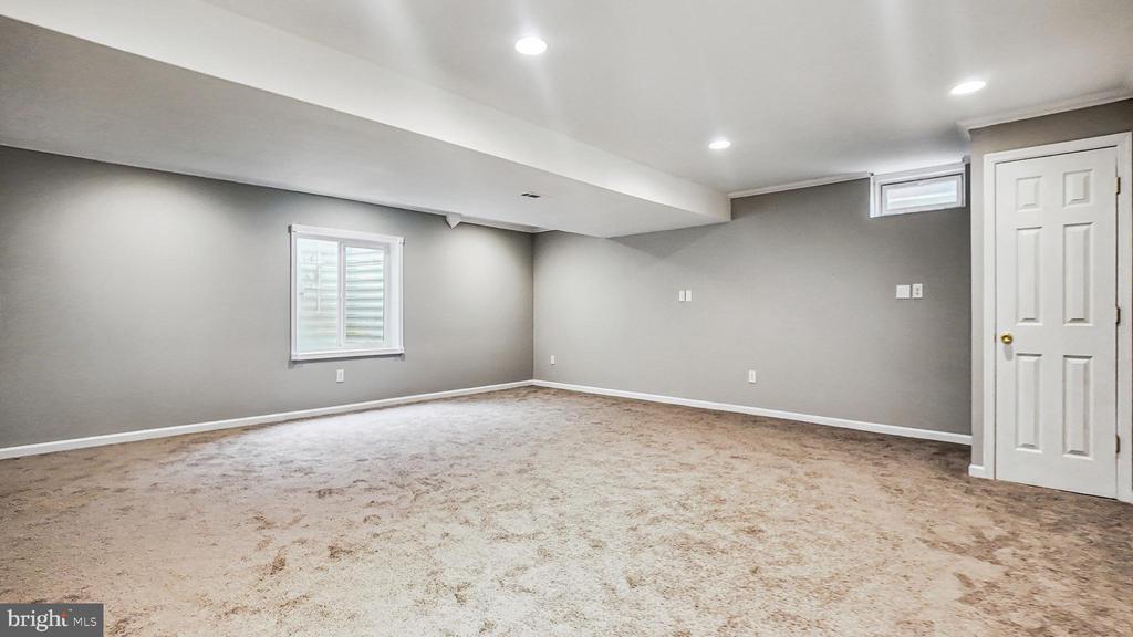 62 GREEN VIEW DRIVE