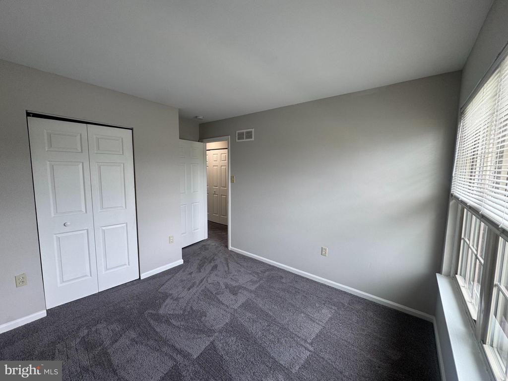 103 HOLLYTREE COURT