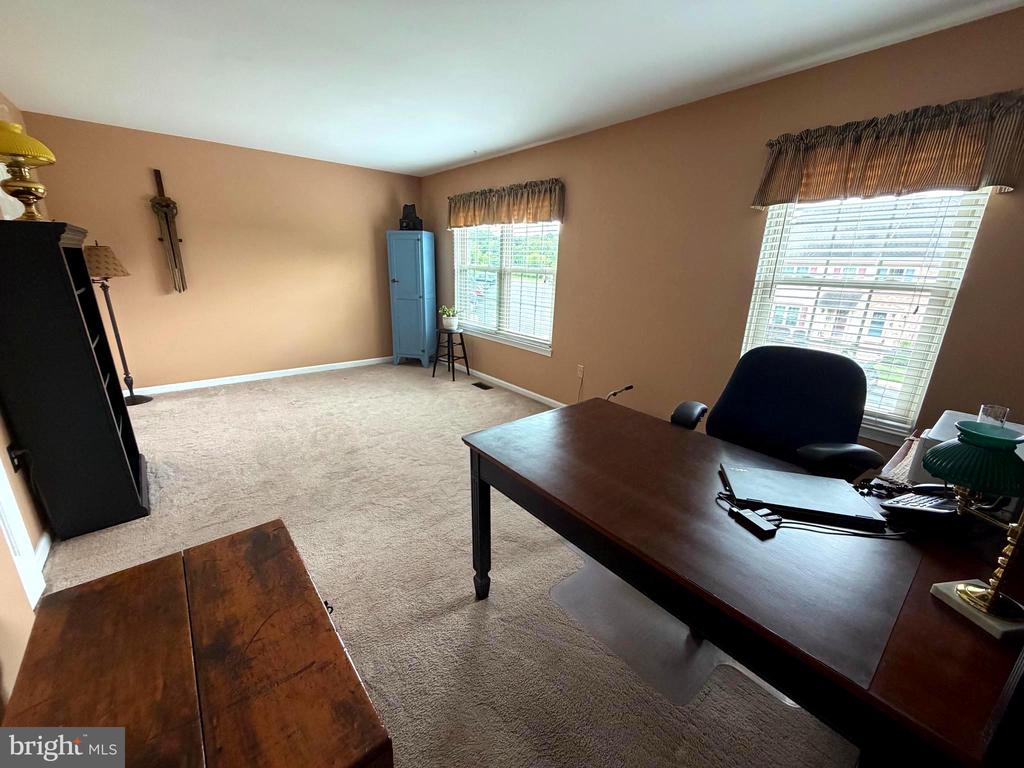 1051 BRAMBLEWOOD COURT