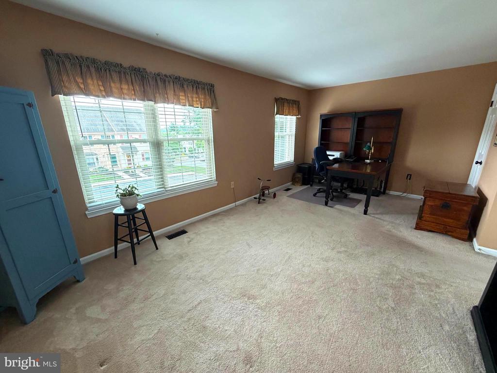 1051 BRAMBLEWOOD COURT