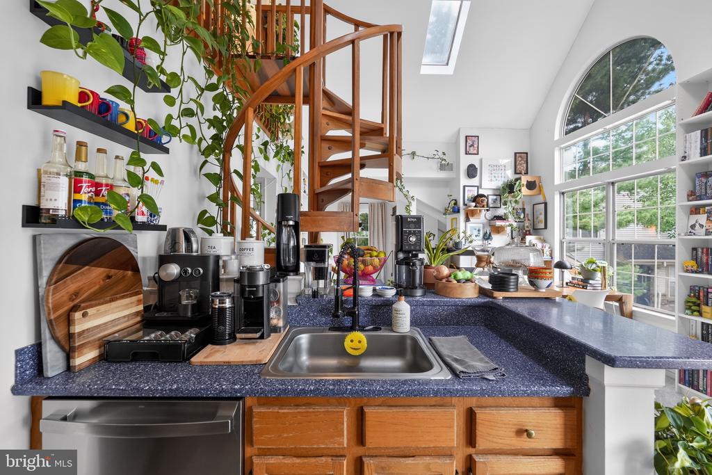1602 FOXMEADOW CIRCLE