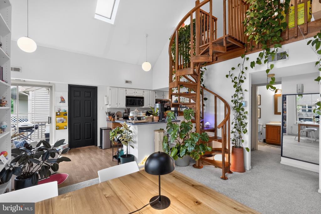 1602 FOXMEADOW CIRCLE