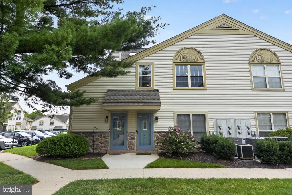 1602 FOXMEADOW CIRCLE