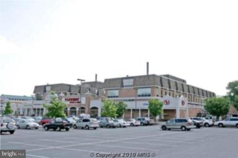 5011 Sentinel DRIVE Unit: 63