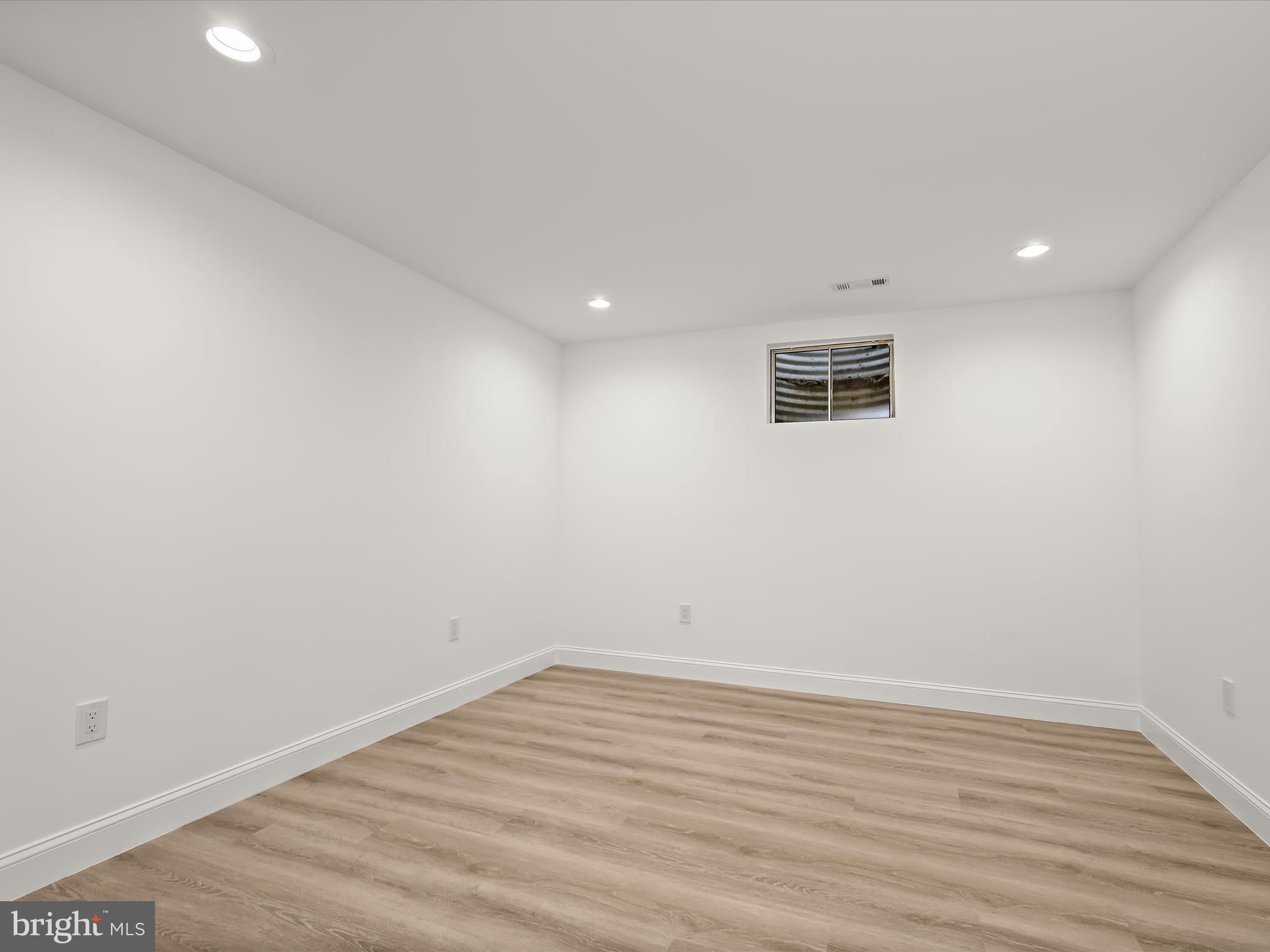 4 Wyoming Ct