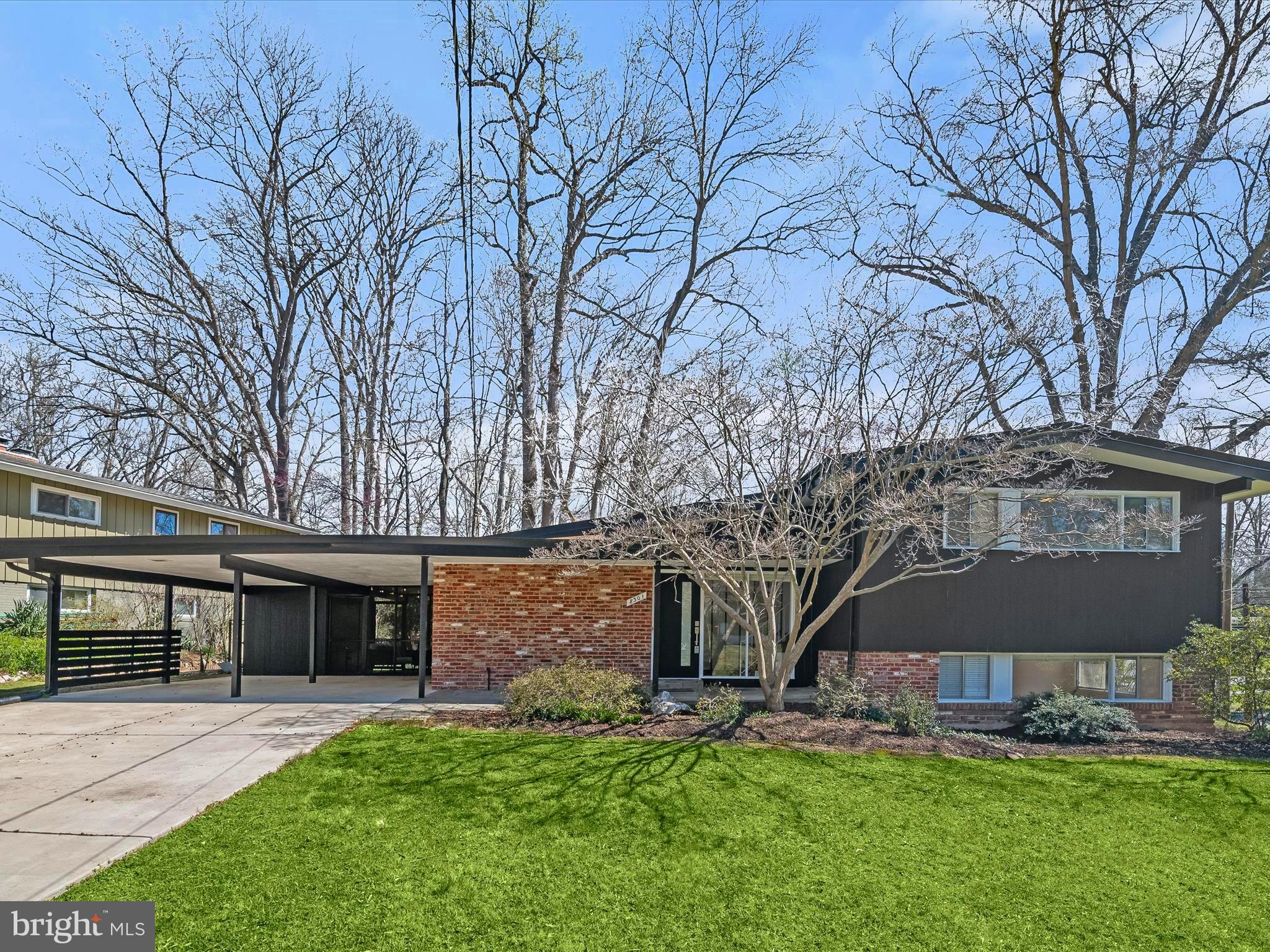 8301 Melody Ct