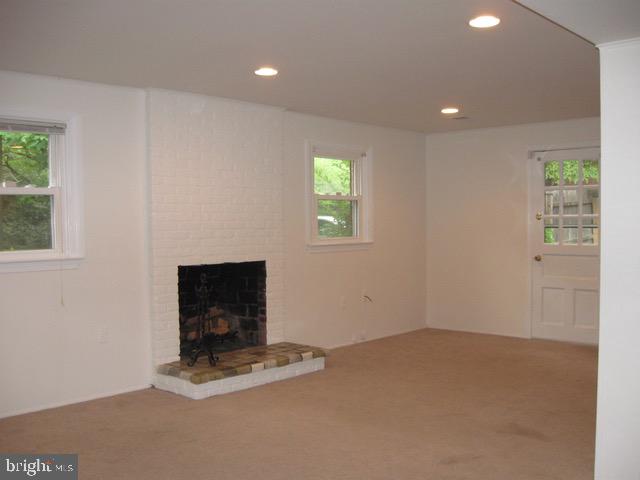 6700 Renita Ln
