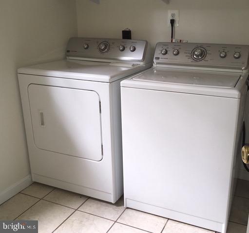6700 Renita Ln