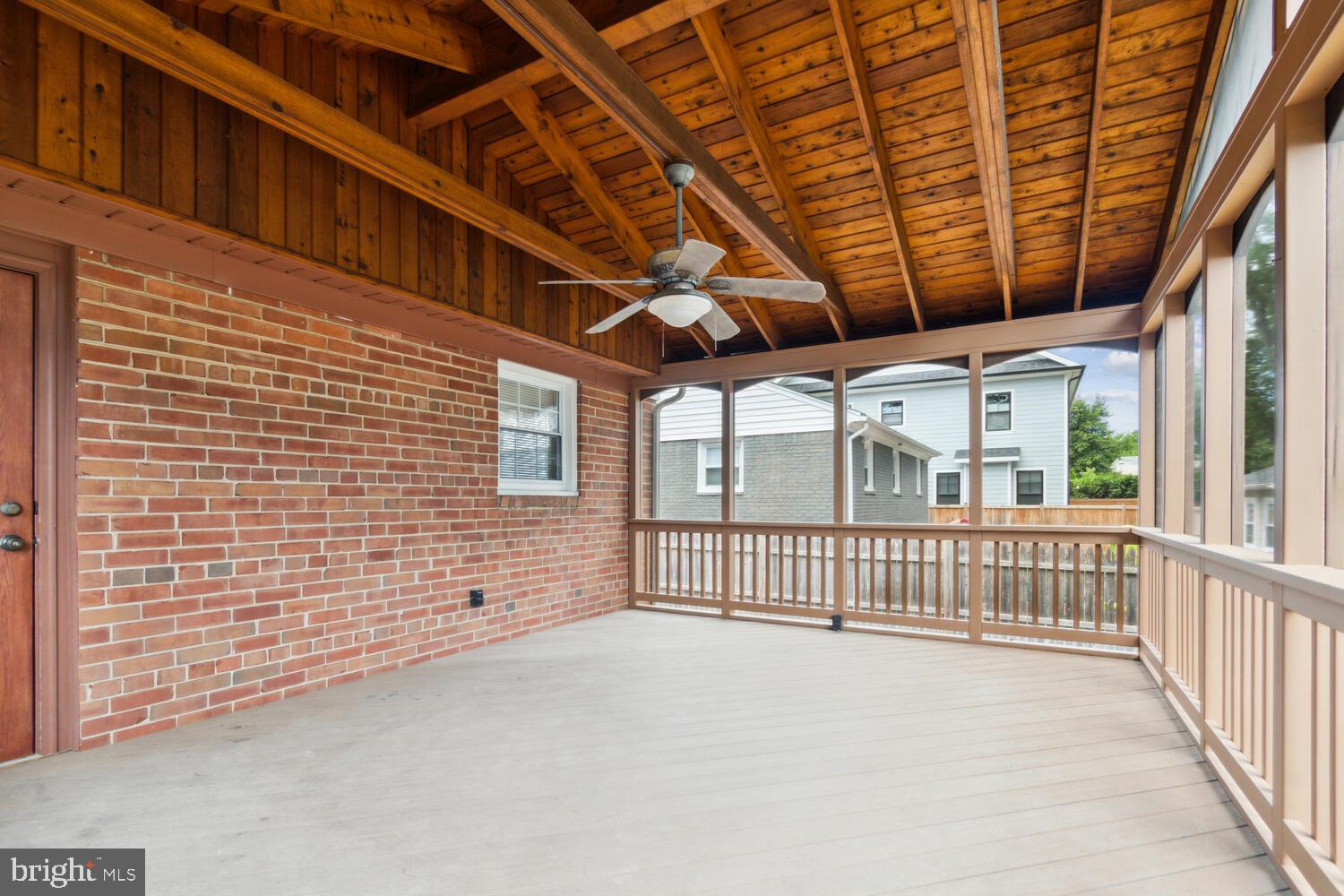 9923 MAYFIELD DR