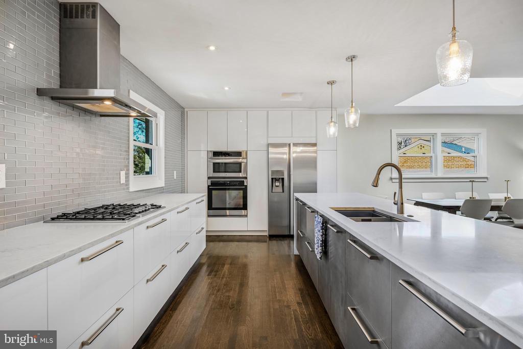 6103 Wiscasset Rd