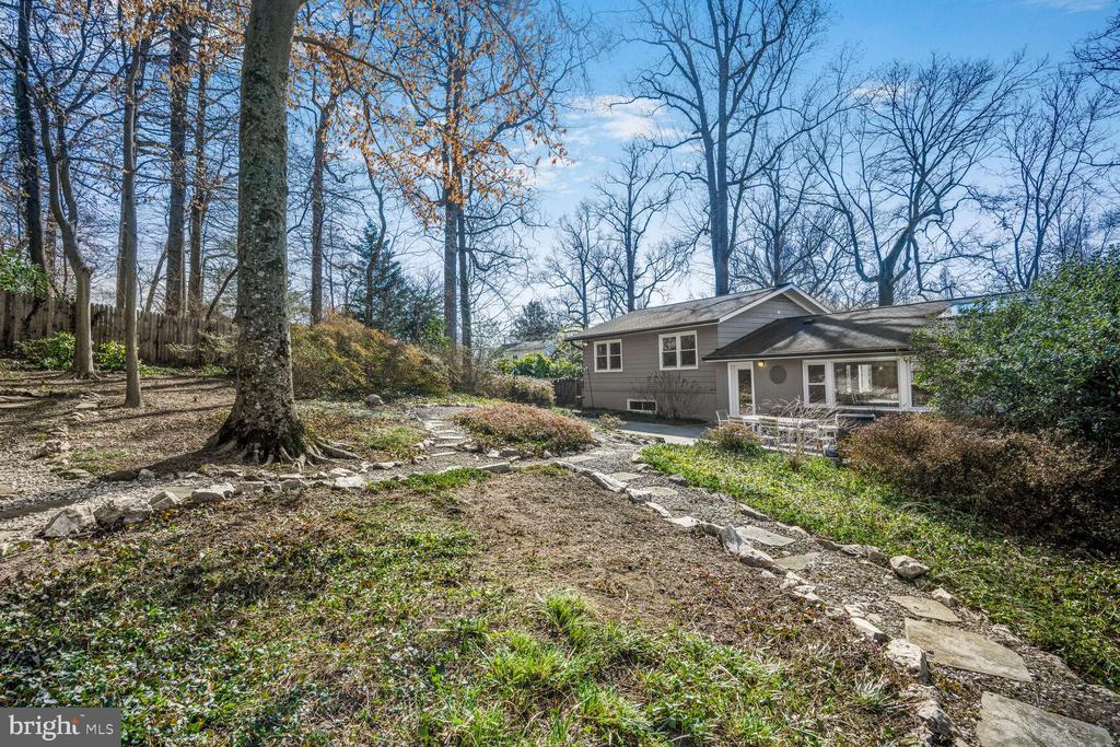 6103 Wiscasset Rd