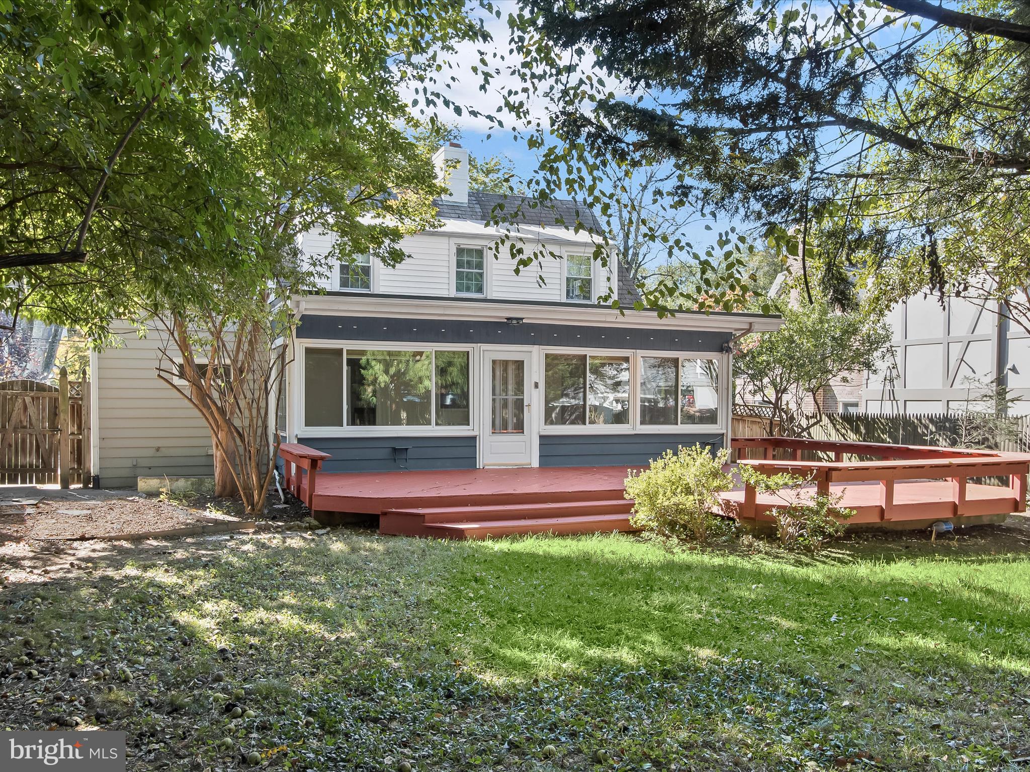 5409 GLENWOOD ROAD