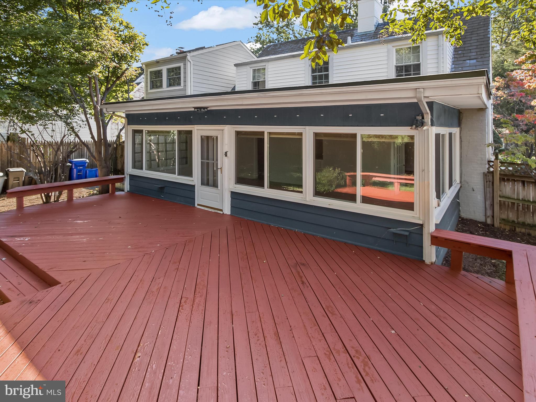 5409 GLENWOOD ROAD