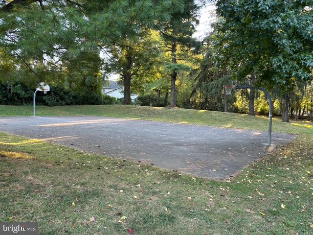 5409 GLENWOOD ROAD
