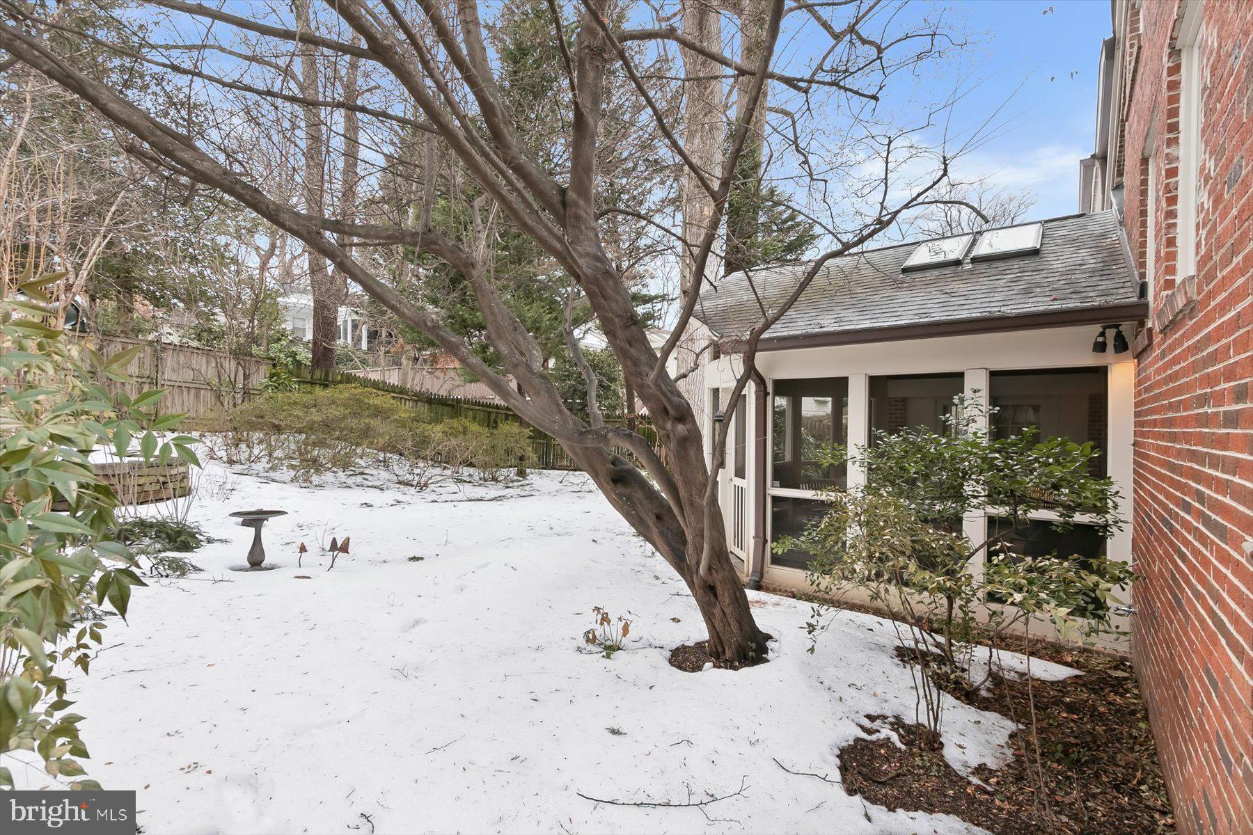 5628 MASSACHUSETTS AVENUE