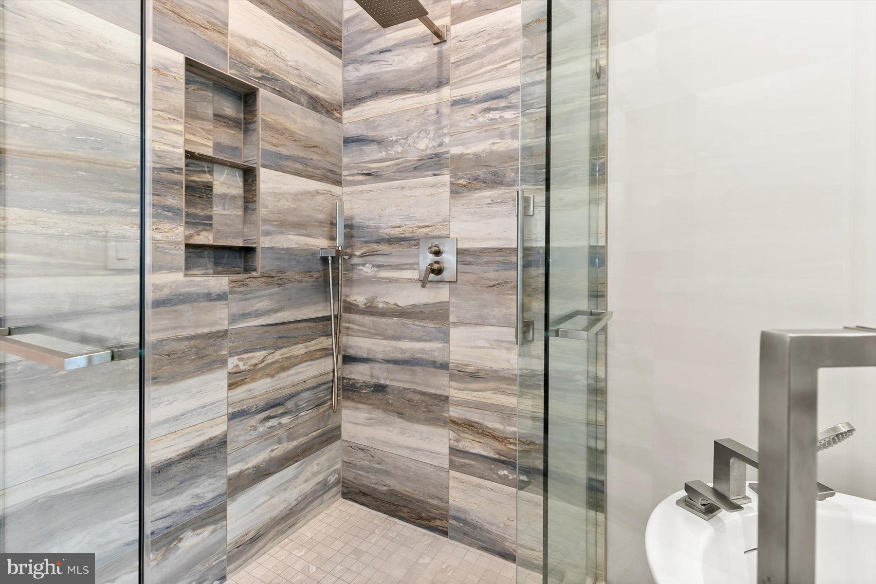 5628 MASSACHUSETTS AVENUE