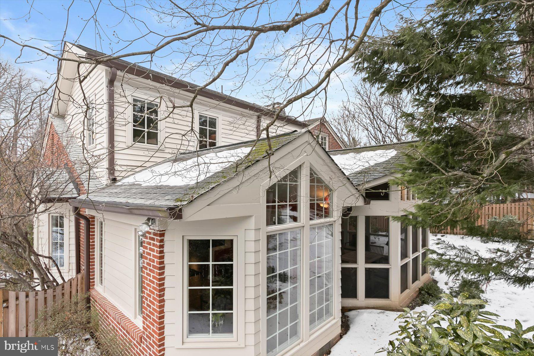 5628 MASSACHUSETTS AVENUE