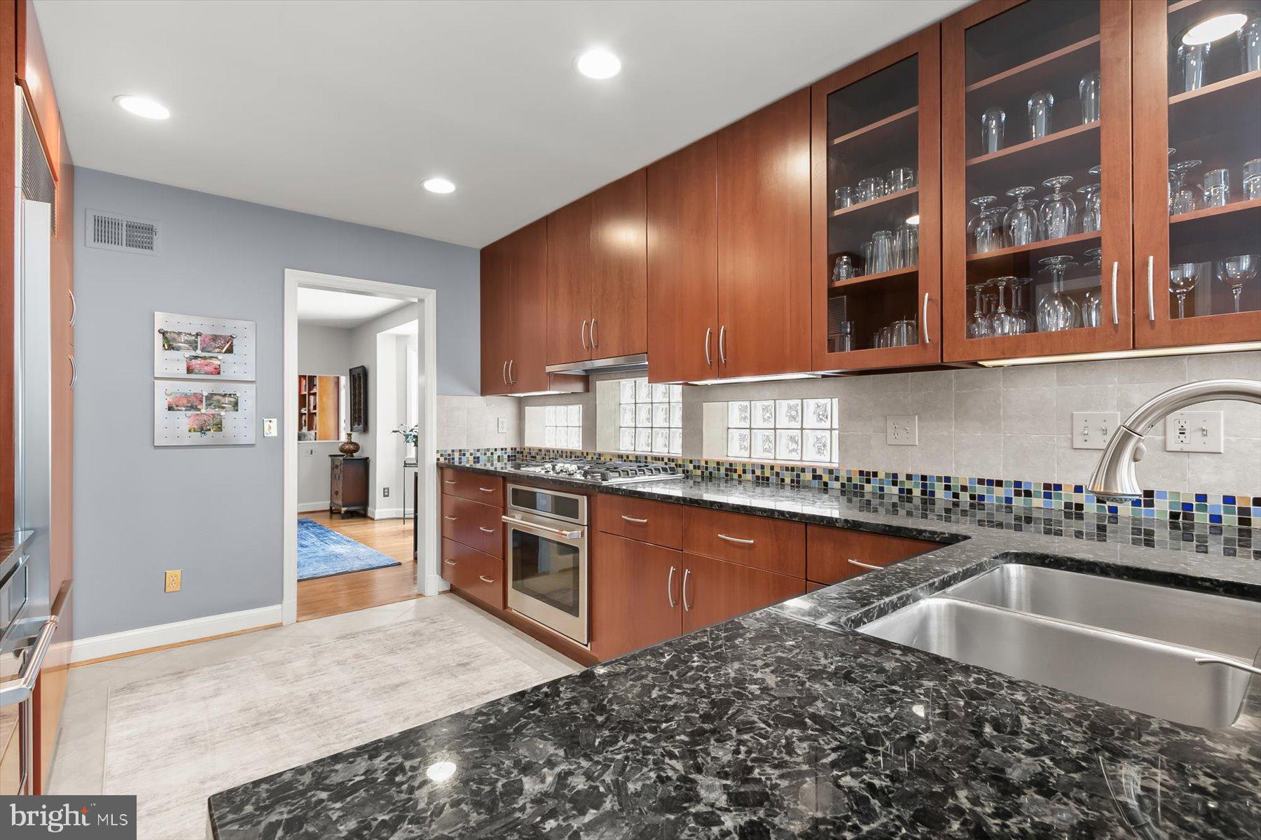 5628 MASSACHUSETTS AVENUE