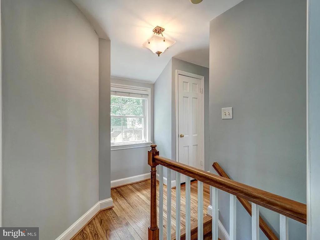 21 KENTBURY WAY