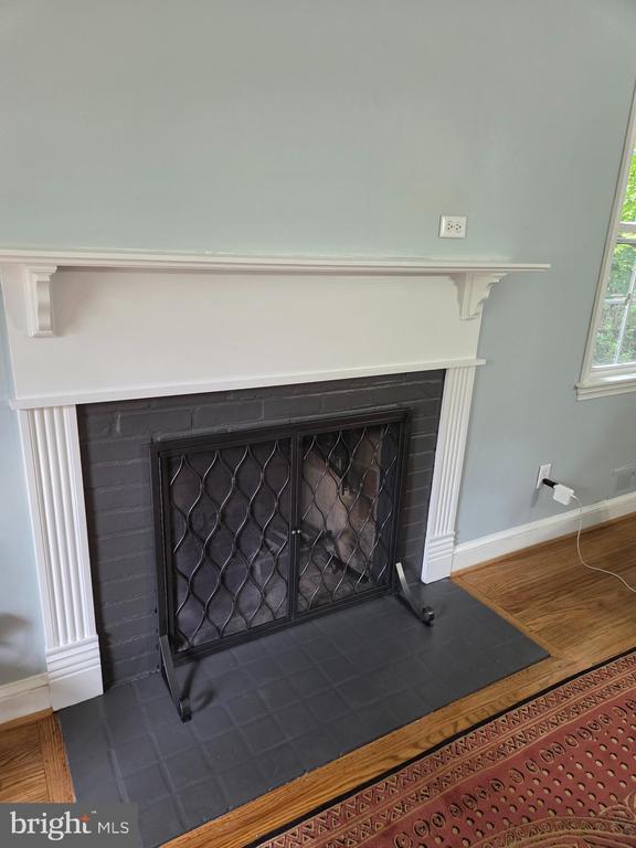 21 KENTBURY WAY