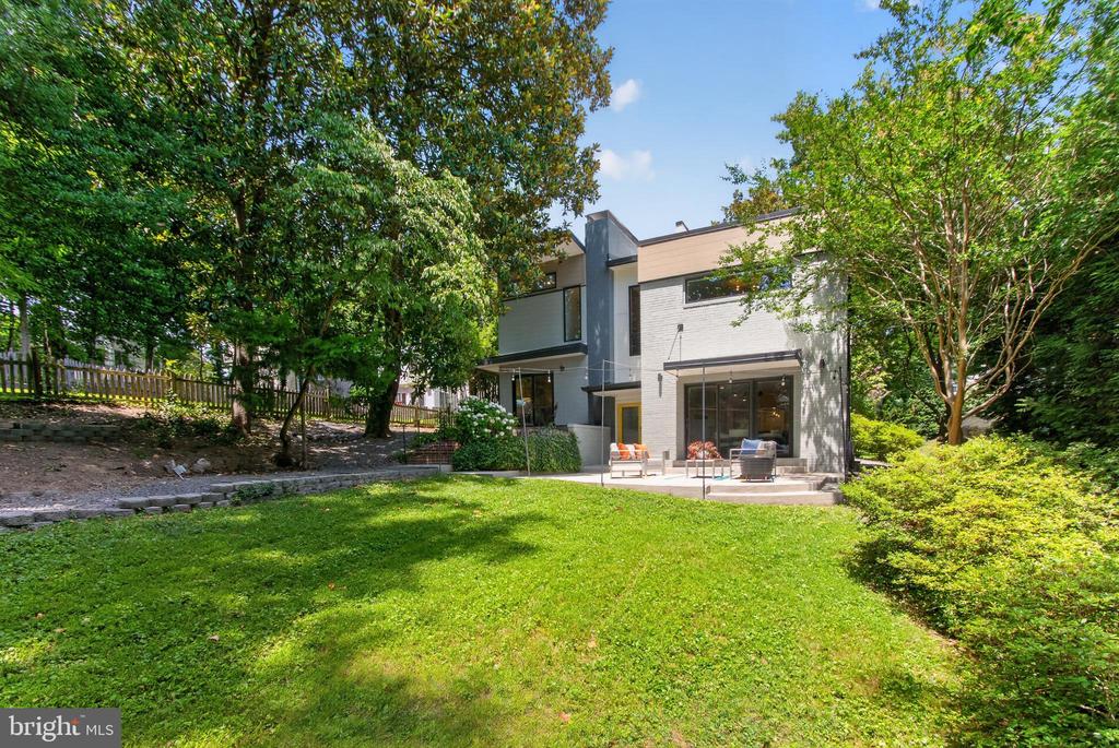 6222 DAHLONEGA ROAD