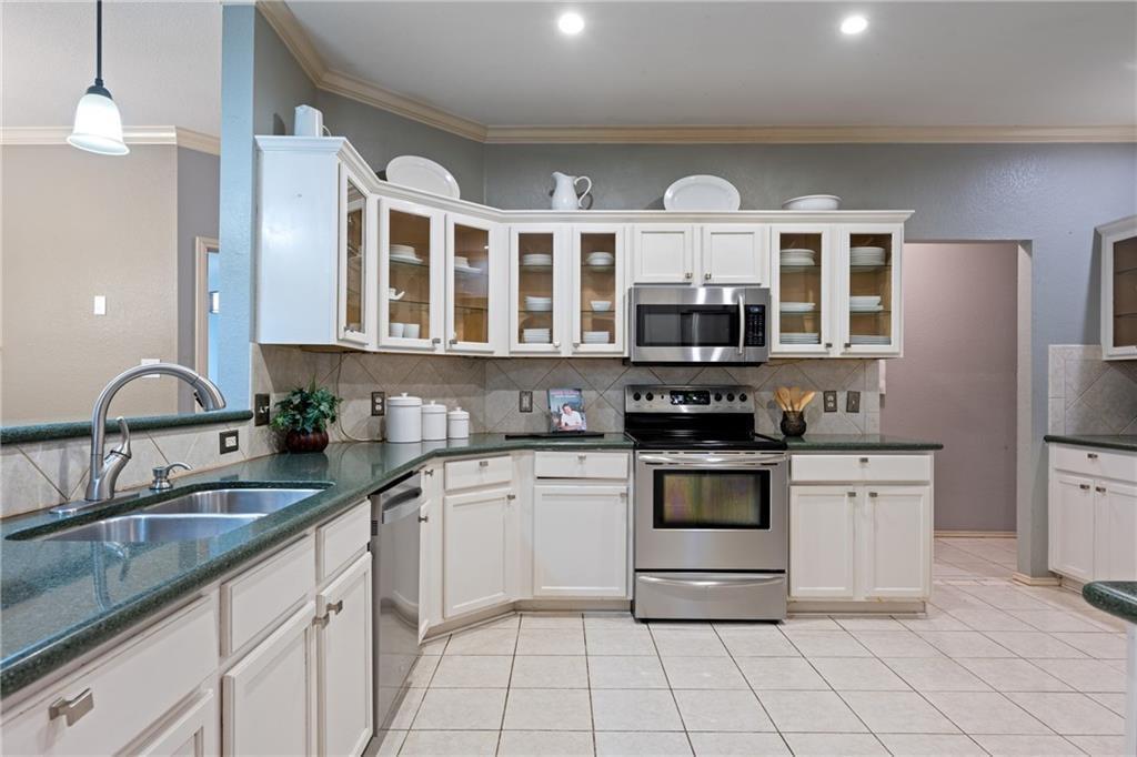 4103 Natural Bridge CT