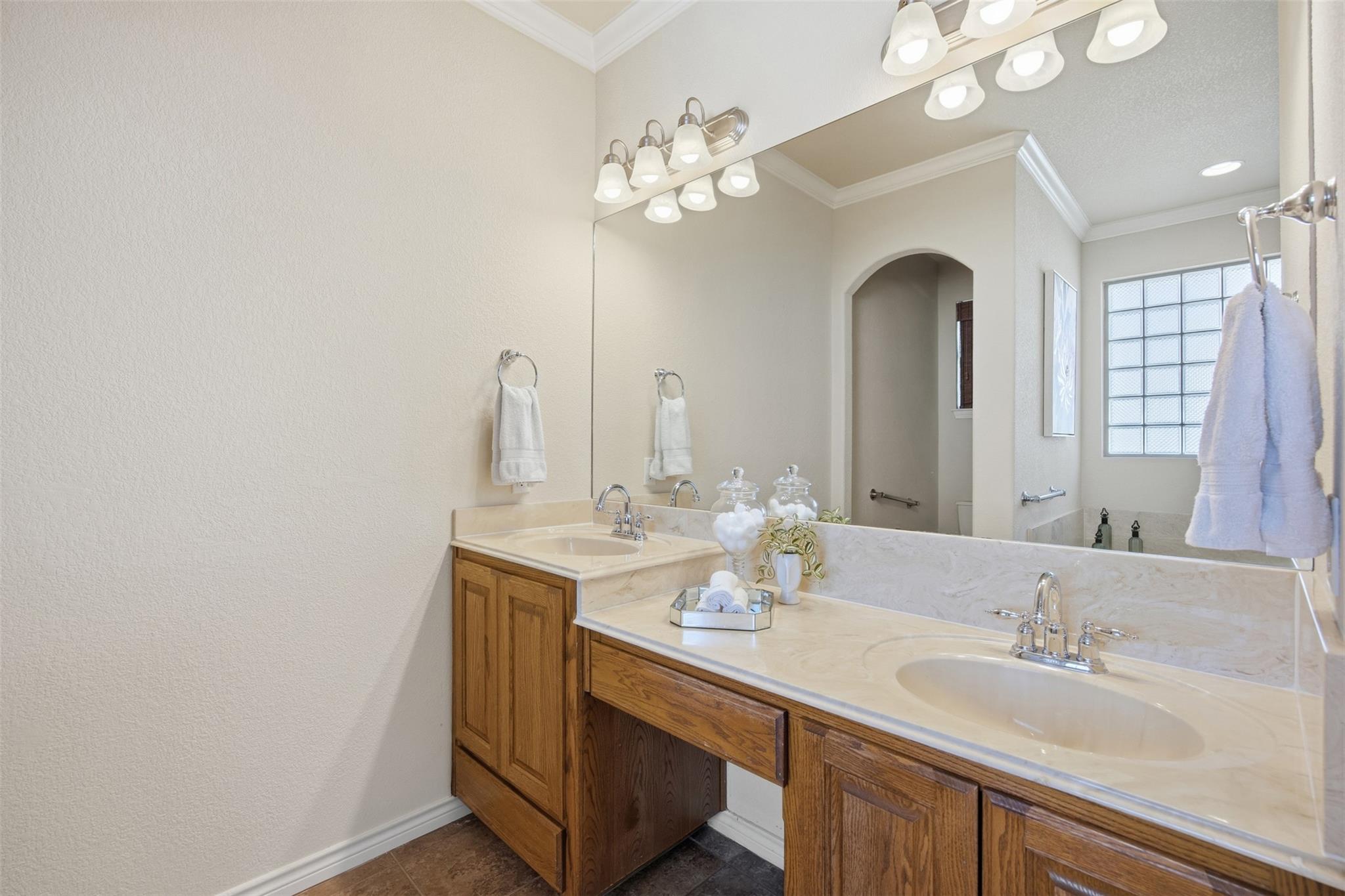 715 Enchanted Rock TRL