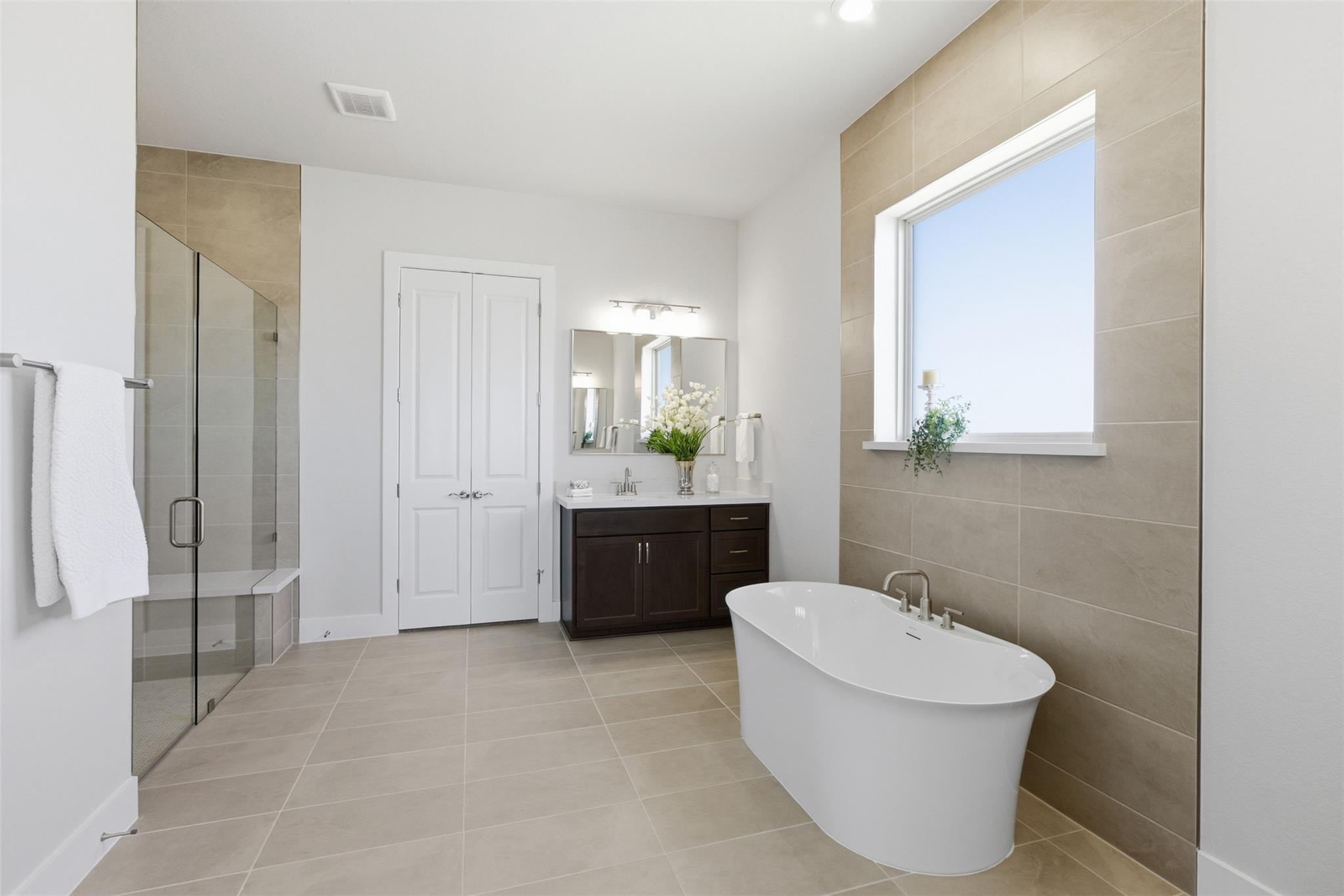 145 Twin Creekview LN