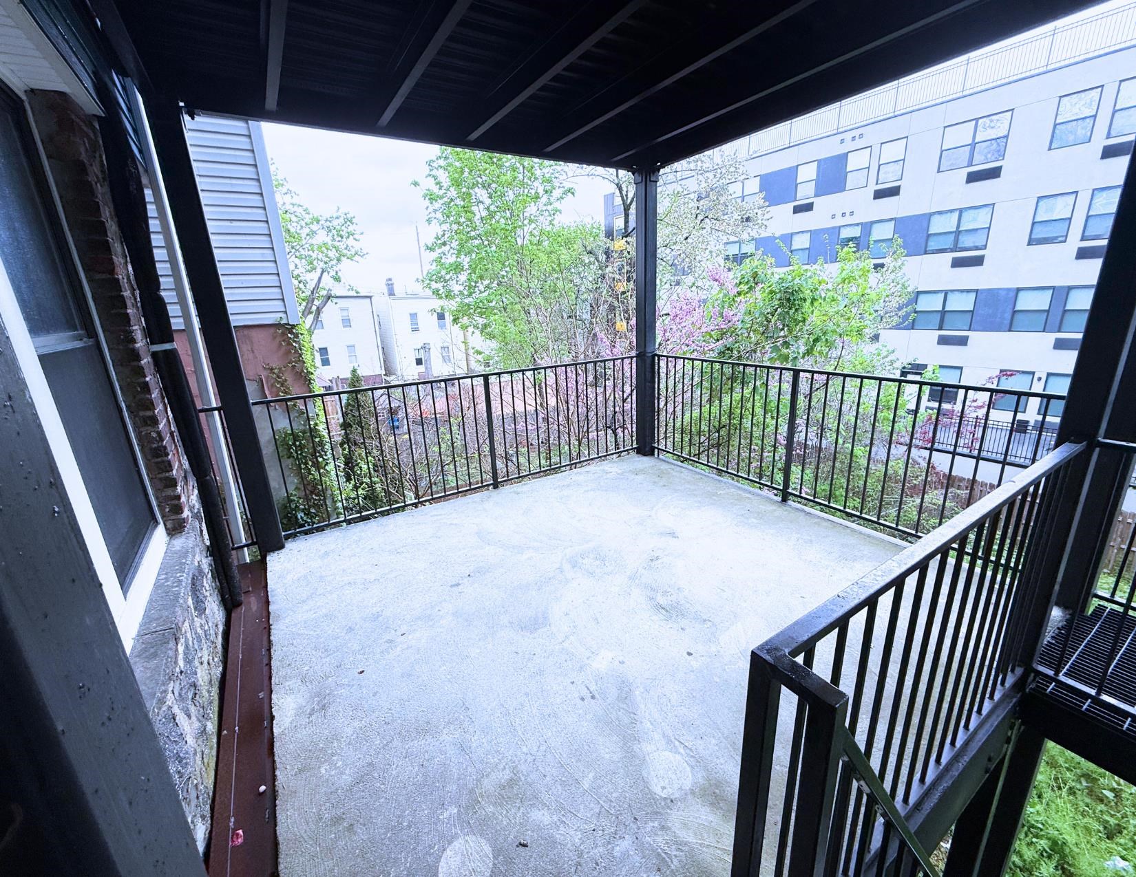 126 RANDOLPH AVE Unit: 1L