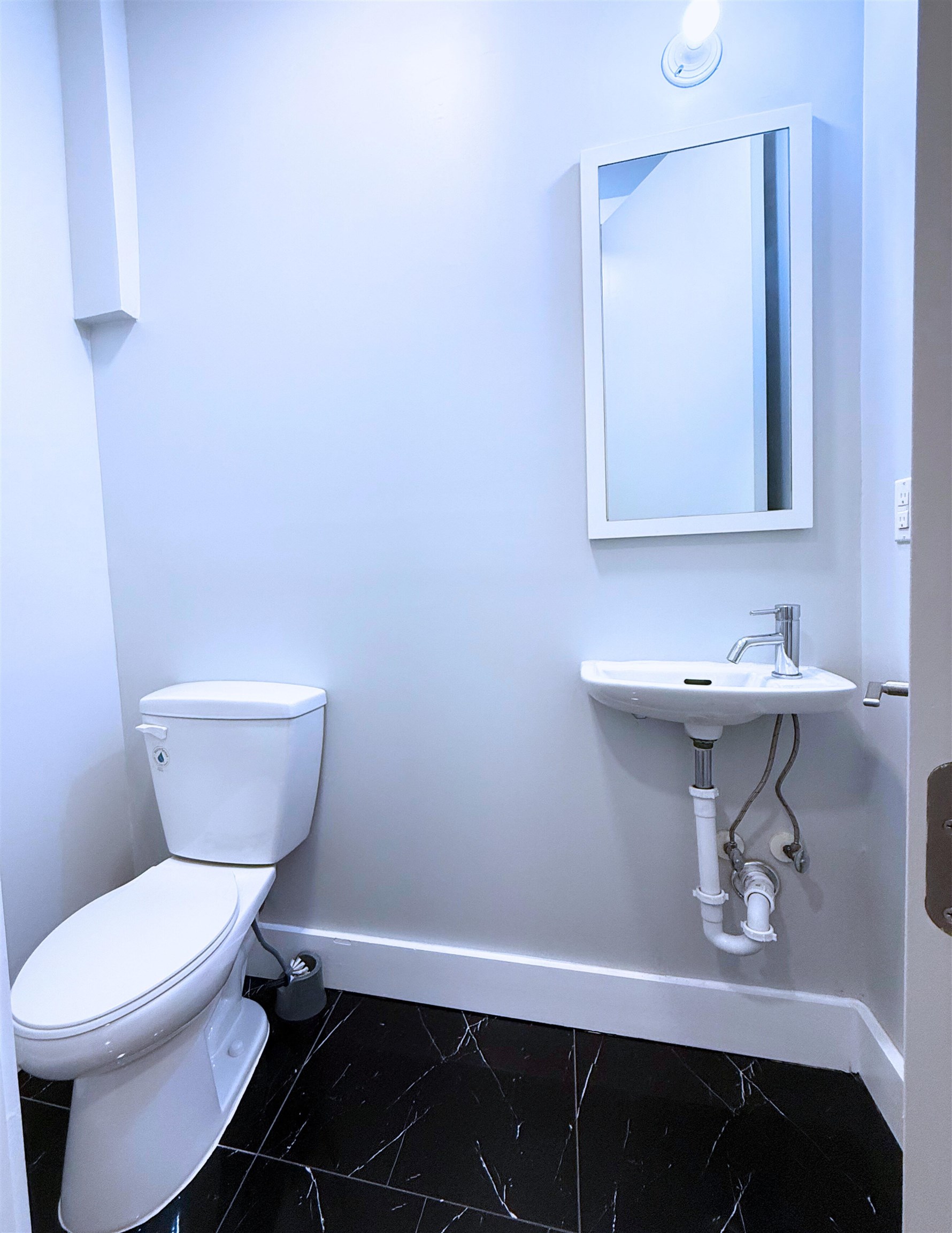126 RANDOLPH AVE Unit: 3R