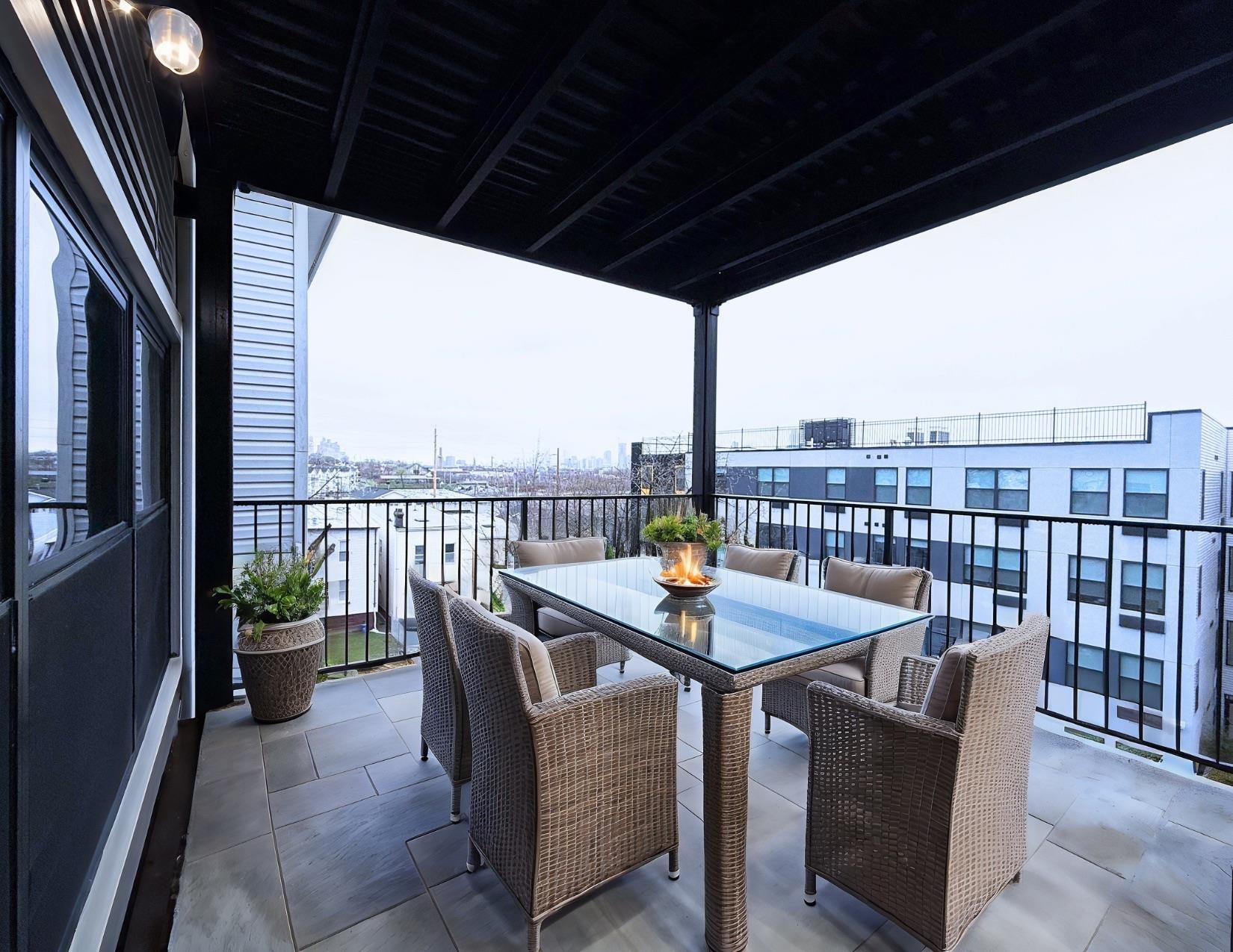 126 RANDOLPH AVE Unit: 3R