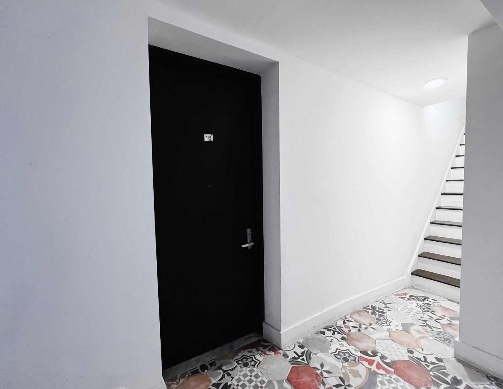 126 RANDOLPH AVE Unit: 1B