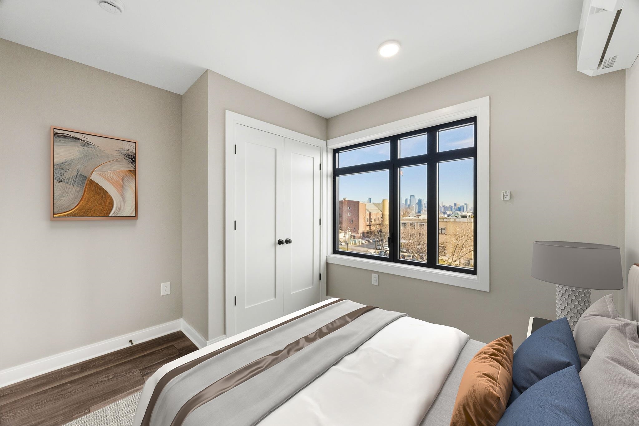 558 COMMUNIPAW AVE Unit: 501