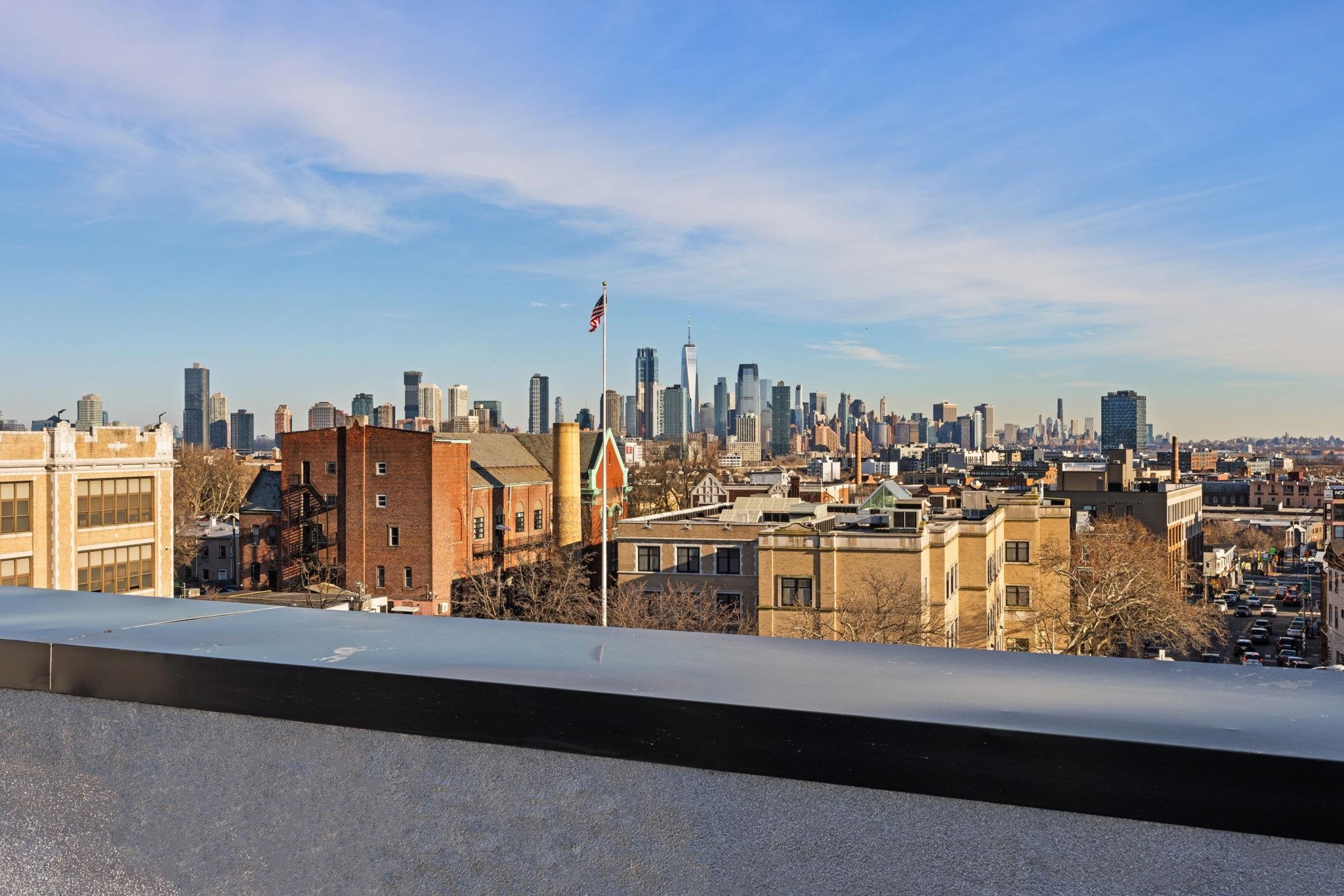 558 COMMUNIPAW AVE Unit: 405