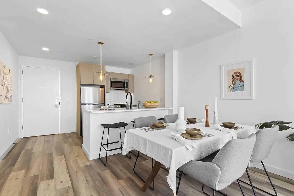 55 JORDAN AVE Unit: 805