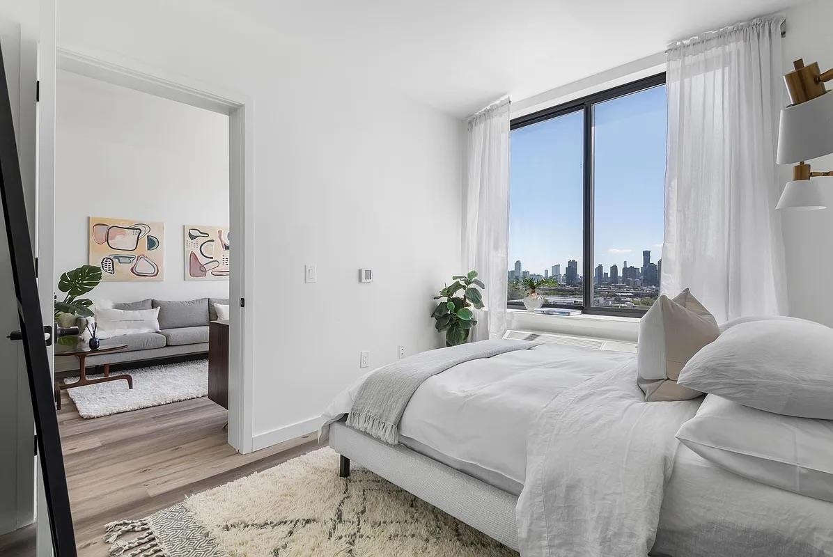 55 JORDAN AVE Unit: 805