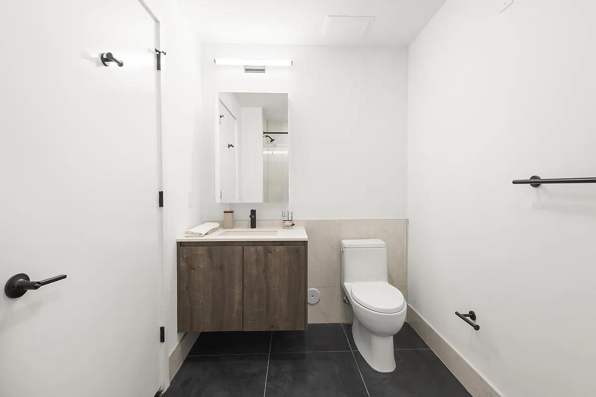 55 JORDAN AVE Unit: 209