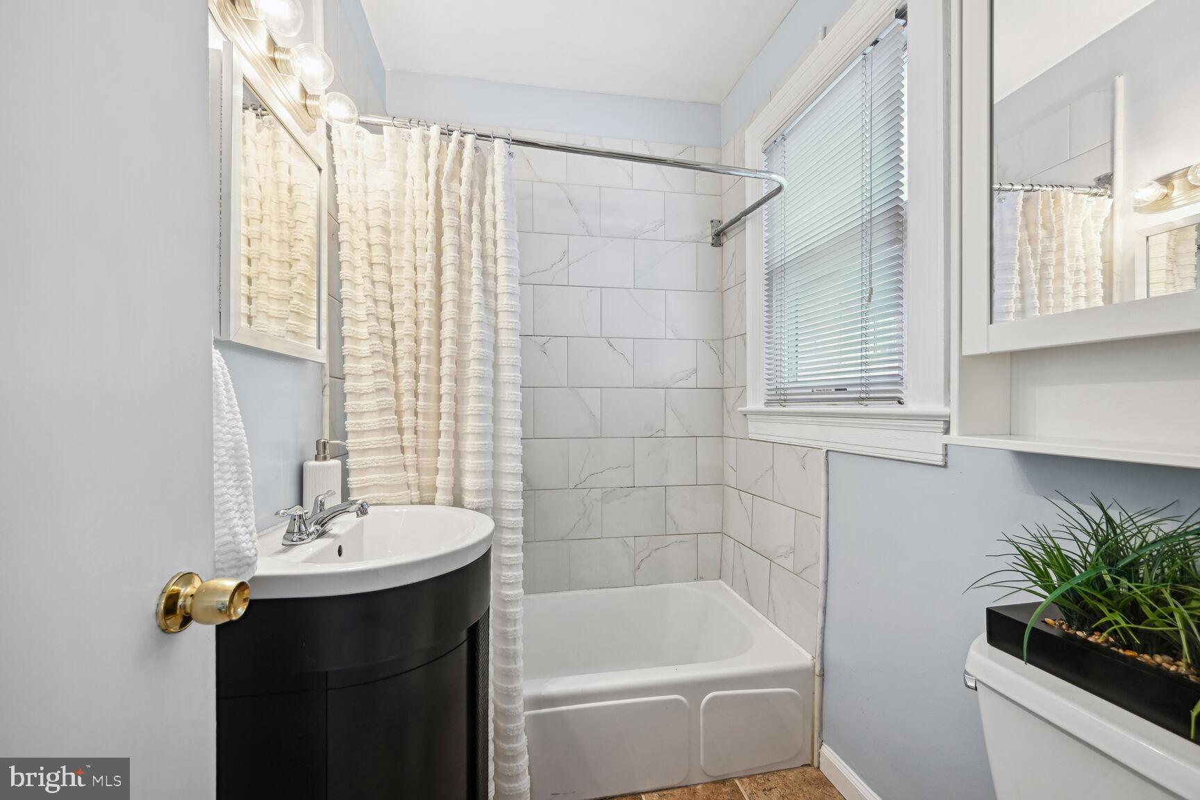 1300 Massachusetts Avenue NW Unit: 505